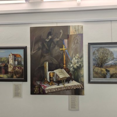 photo_5339436861048427423_y